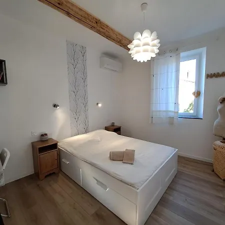 T2 Neuf Mourillon Climatise 툴롱